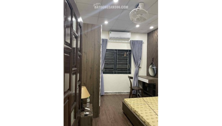 Bán gấp nhà Hồ Tùng Mậu – mặt tiền siêu rộng – 30m ra phố – một nhà ra ô tô – sát nhà ga tầu điện – giá nhỉnh 9 tỷ